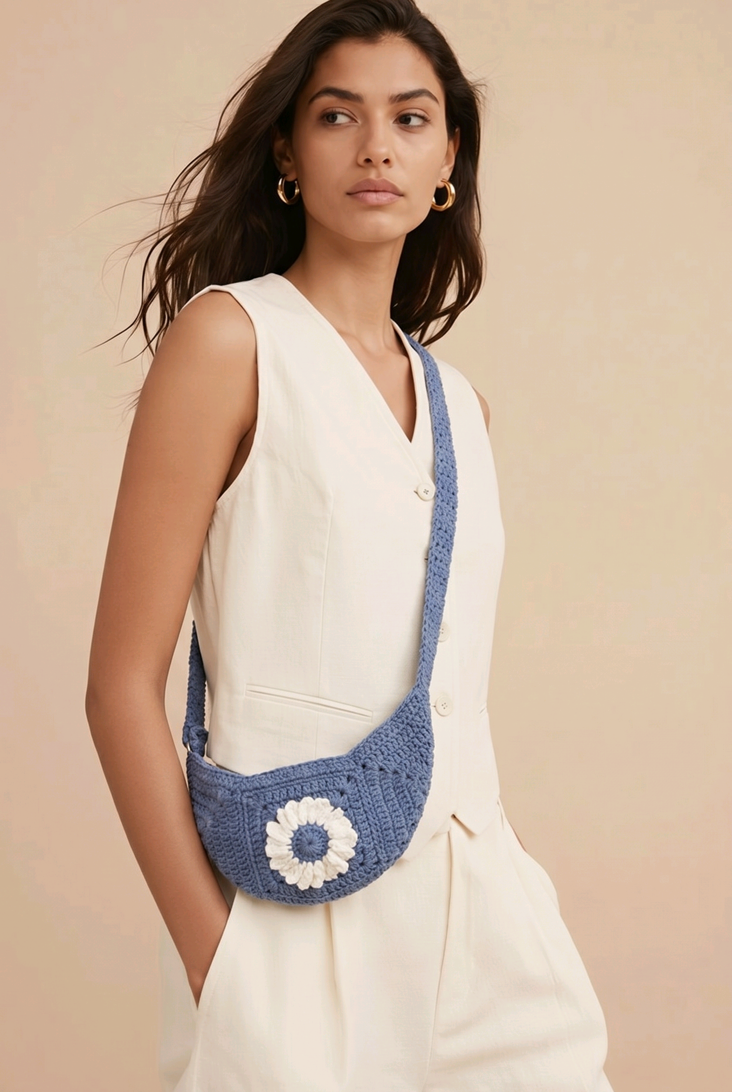 Daisy Crossbody